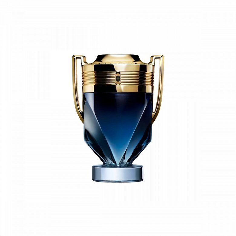 Galingas, jausmingas ir šiuolaikiškas kvapas vyrams – Invictus Parfum (50 ml)