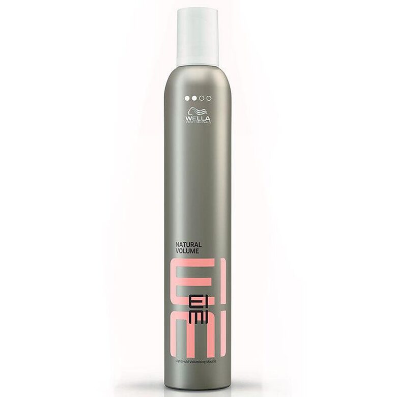 Wella Professionals EIMI Natural Volume Level 2 vieglas fiksācijas matu putas, 500 ml