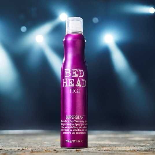 Plaukų apimties ir storinimo purškiklis TIGI Bed Head Queen 311 ml