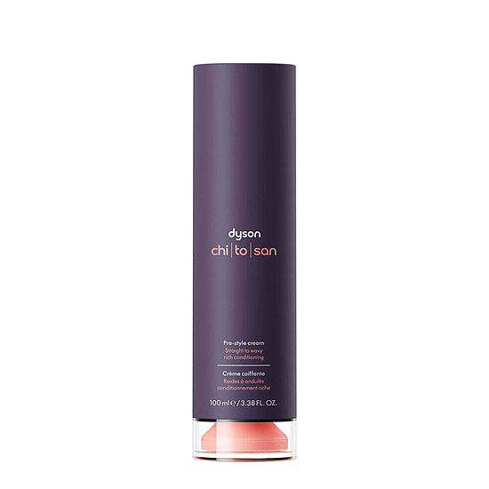 Dyson Chitosan Pre-style Cream Straight to Wavy Rich Conditioning 100 ml — hiustenmuotoiluvoide suorille ja laineikkaille hiuksille — täyteläinen hoito