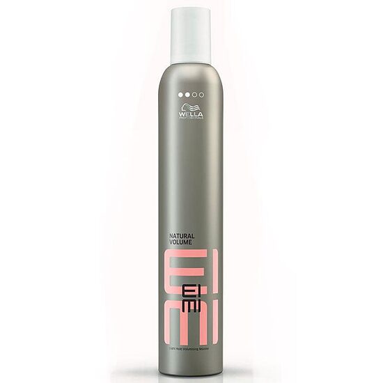 Wella Professionals EIMI Natural Volume Level 2 lengvos fiksacijos plaukų putos, 500 ml